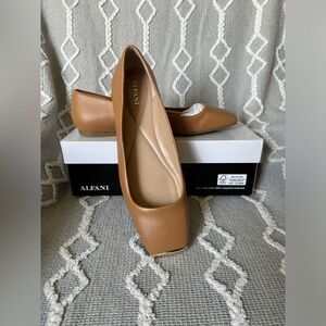 Alfani Step N’ Flex Neptoon Square-Toe Flats Women’s Size 9.5 NIB